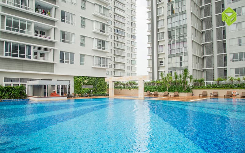 Hồ bơi tại Sunrise City