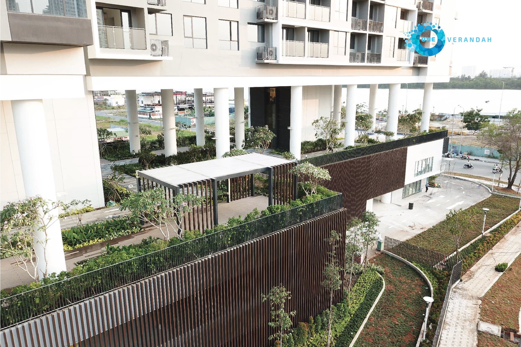 Khuôn viên xanh tại One Verandah