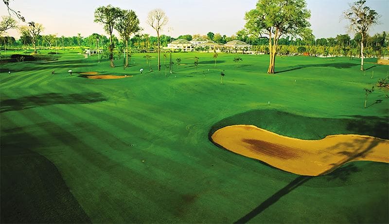 Sân golf tại Five Star Eco City