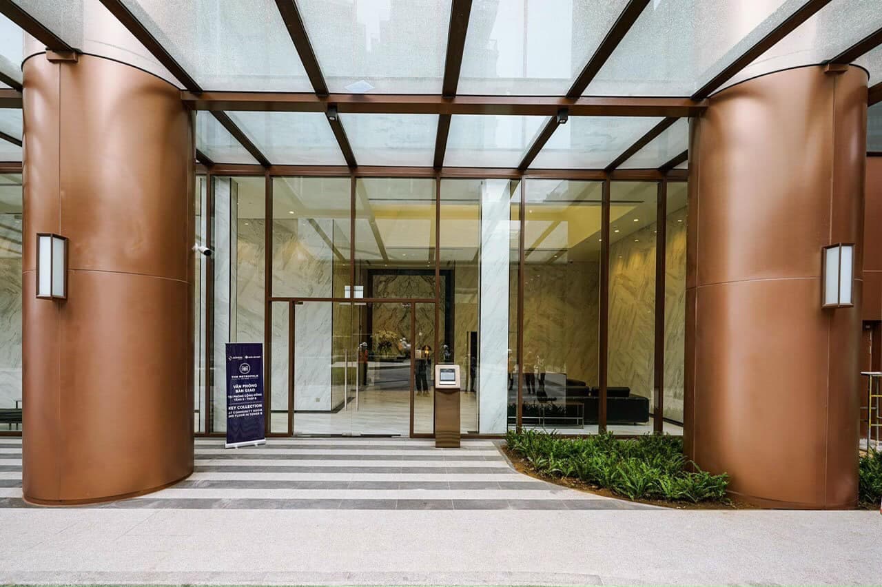 Cổng dự án The Metropole Thủ Thiêm