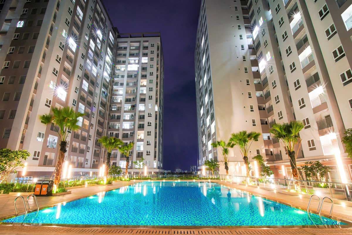Hồ bơi tại Moonlight Avenue